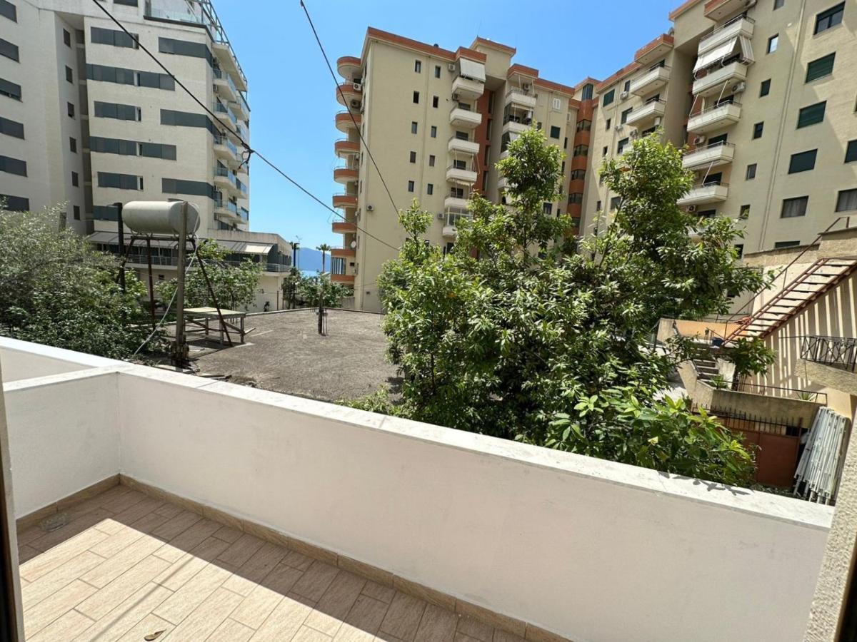 Vlora Villa With Private Parking ภายนอก รูปภาพ