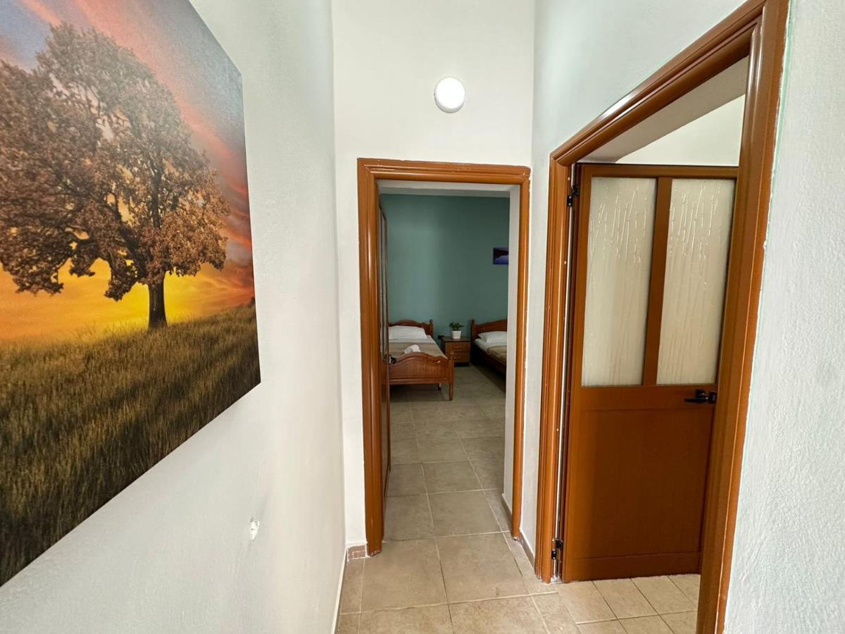 Vlora Villa With Private Parking ภายนอก รูปภาพ